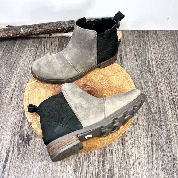 *Sorel | Emelie Leather Chelsea Boots in Taupe Size 7.5 - Picture 10 of 16